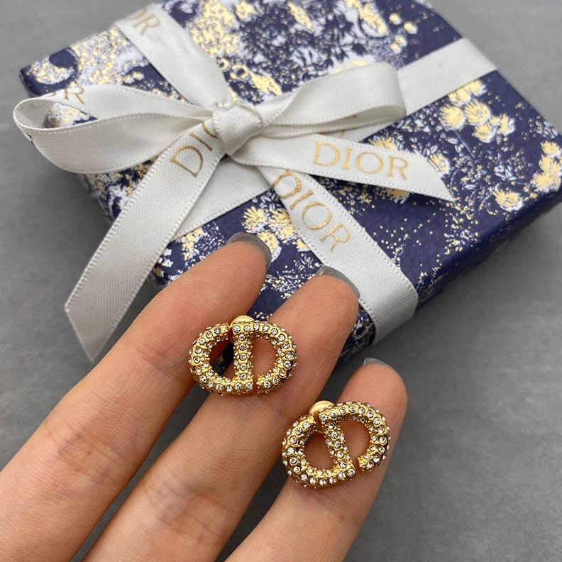 Dior Petit CD Stud Earrings Metal and Silver Crystals Gold Comfortable 957