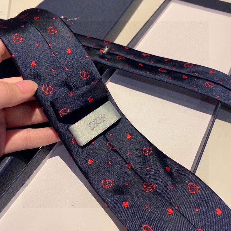 Dior Tie Coeur Hearts Motif Silk Blue StreetReady 1097