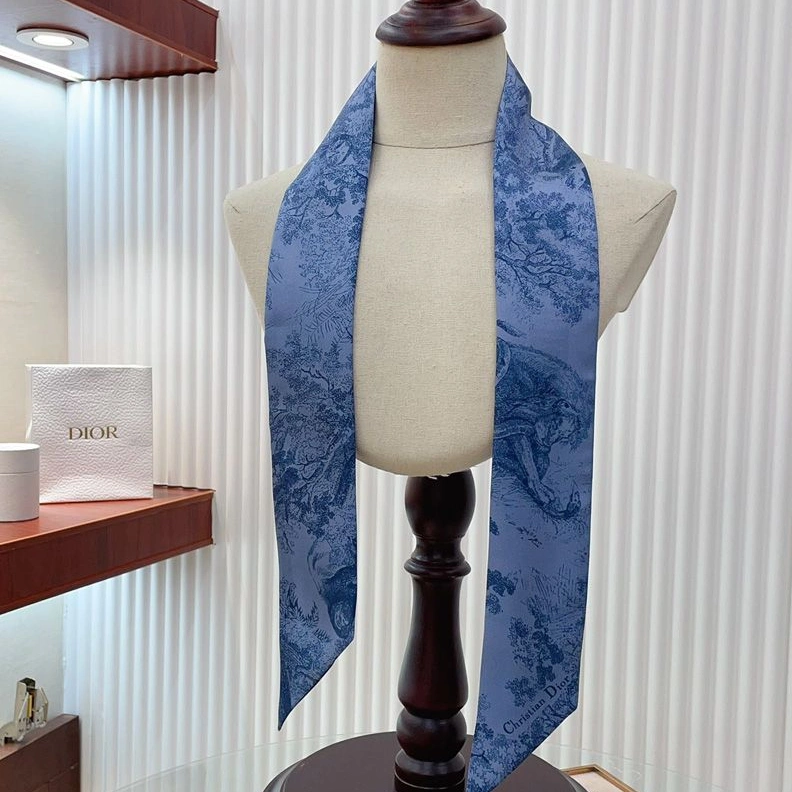 Fashionable 5975 Dior Mitzah Twill In Toile de Jouy Sauvage Motif Silk Blue