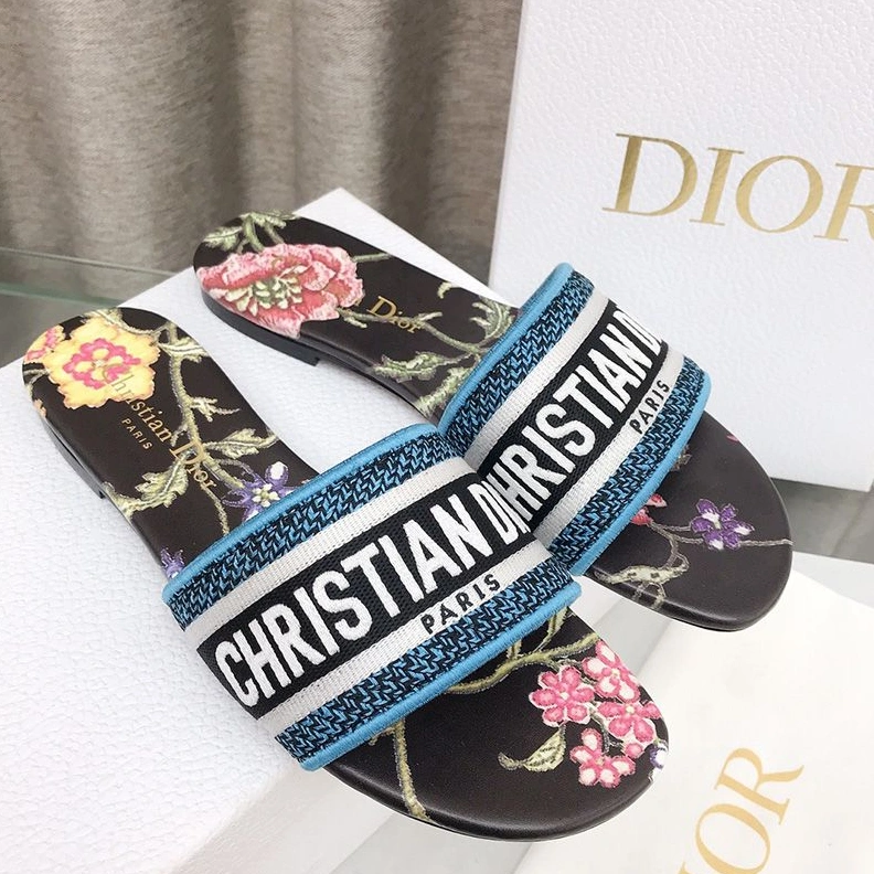 GoAnywhere 427 Christian Dior Dway Slides Women Petites Fleurs Motif Canvas Black