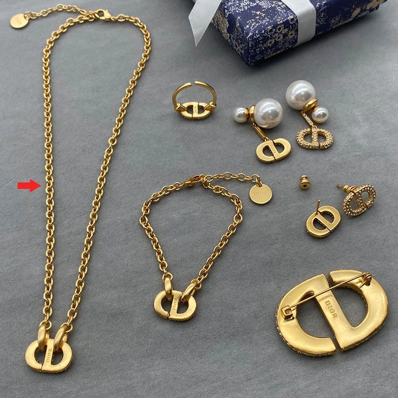 GoAnywhere 8937 Dior CD Necklace Metal and Silver Crystals Gold