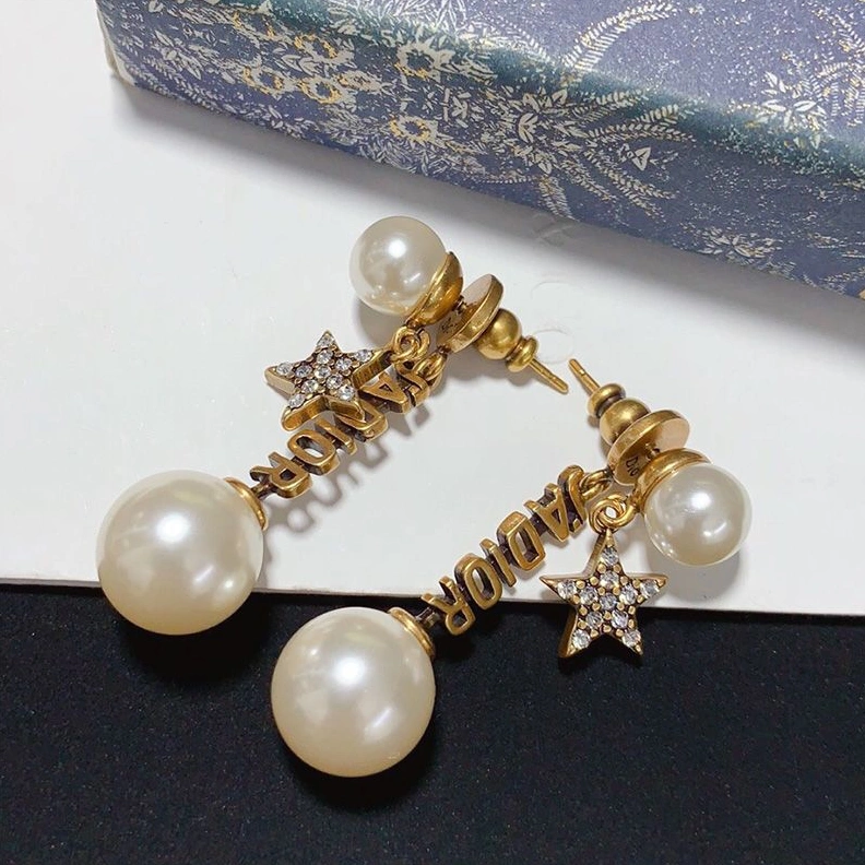 J'Adior Earrings Antique Metal, White Resin Pearls And White Crystals Gold Trendy 9325