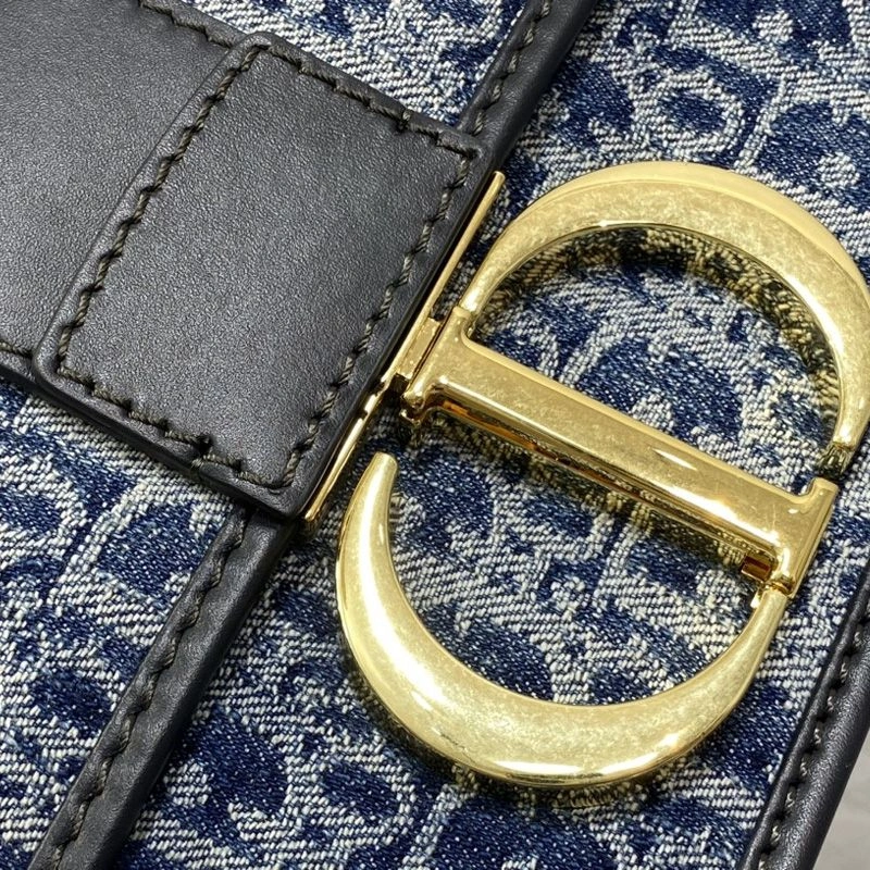 ModernLook 2672 Dior 30 Montaigne Bag In Oblique Motif Denim Blue