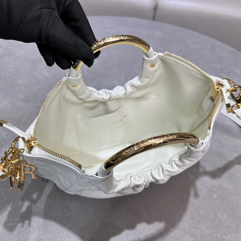 ModernLook 3290 Walk in Dior Purse In Macrocannage Calfskin White