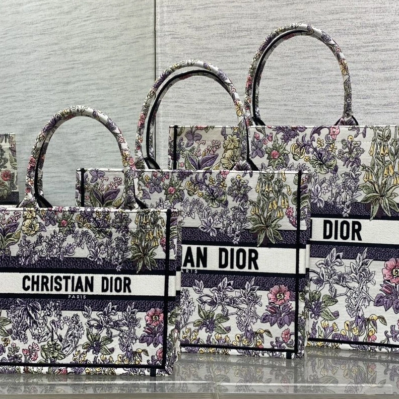 ModernLook 6384 Dior Book Tote In Millefiori Unicorn Motif Canvas White