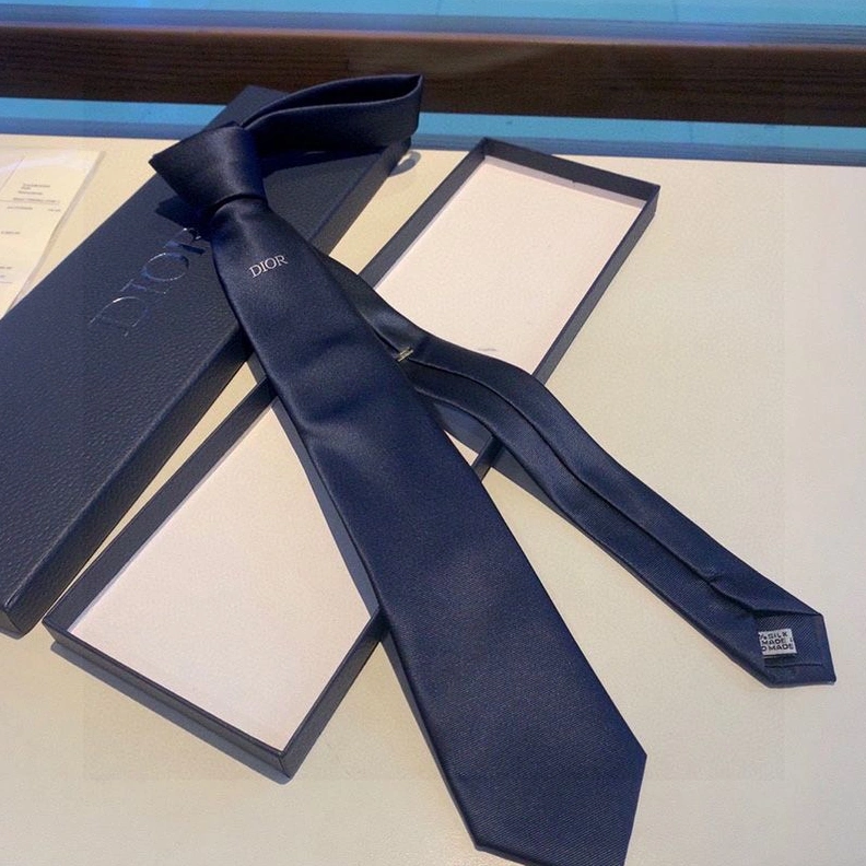 ModernLook 8657 Dior Tie DIOR Icon Motif Silk Navy Blue