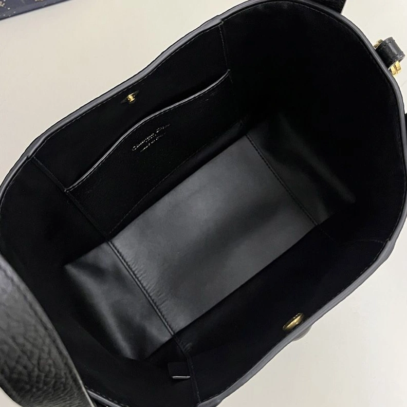 Small Dior Signature Bucket Bag In Grained Calfskin Black StreetReady 7094