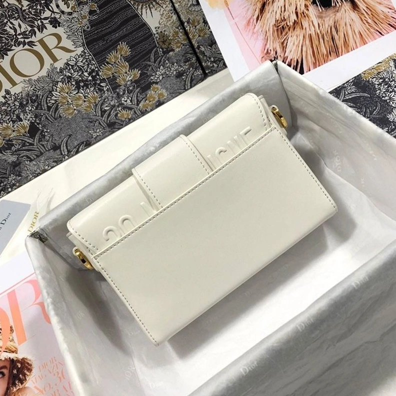 SmartChoice 441 Dior 30 Montaigne Box Bag In Calfskin White