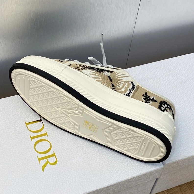 SportInspired 2278 Walk'n'Dior Platform Sneakers Unisex Butterfly Bandana Motif Canvas Beige