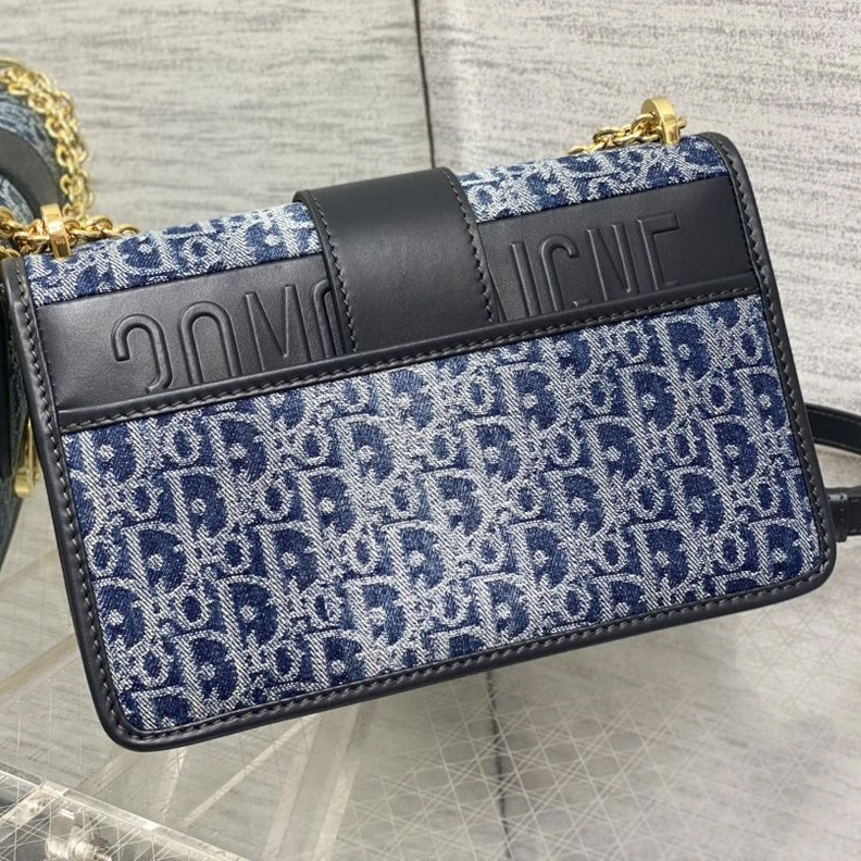 StreetReady 648 Dior 30 Montaigne Chain Bag In Oblique Motif Denim Blue