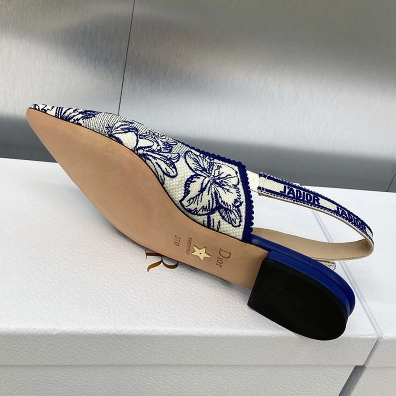 StreetReady 7960 J'Adior Slingback Pumps Women Toile de Jouy Voyage Motif Canvas Bright Blue