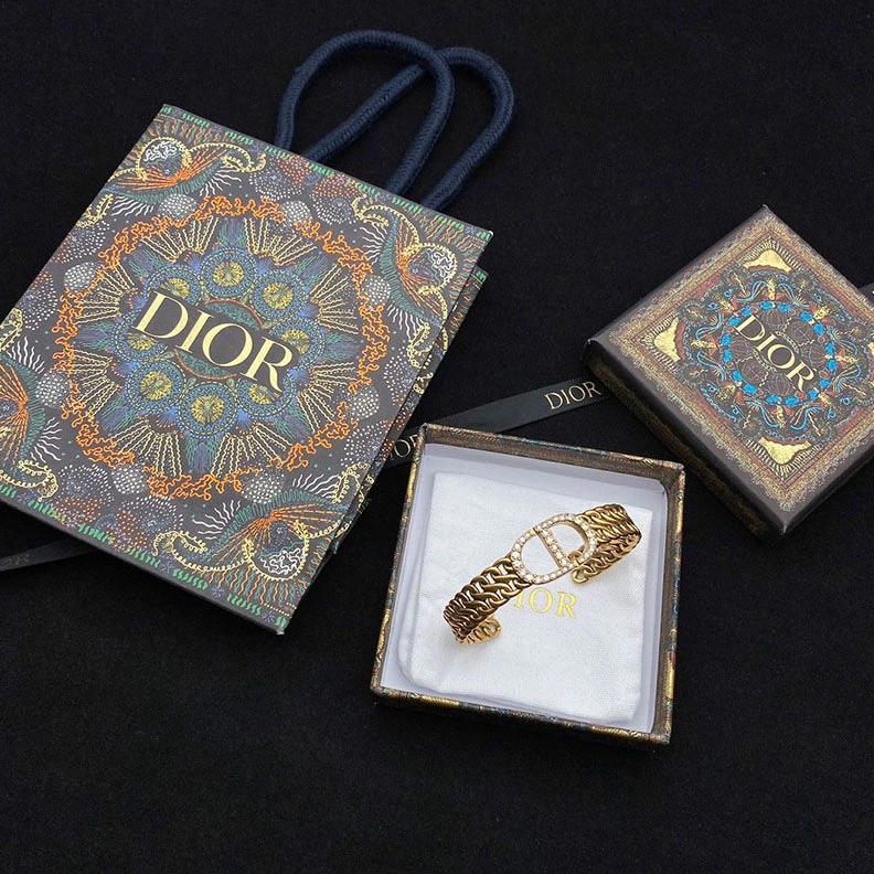 Trendy 5152 Dior 30 Montaigne Cuff Bracelet Antique Metal and White Crystals Gold
