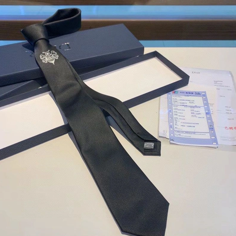 Trendy 5336 Dior Tie Shawn Bee Motif Silk Black