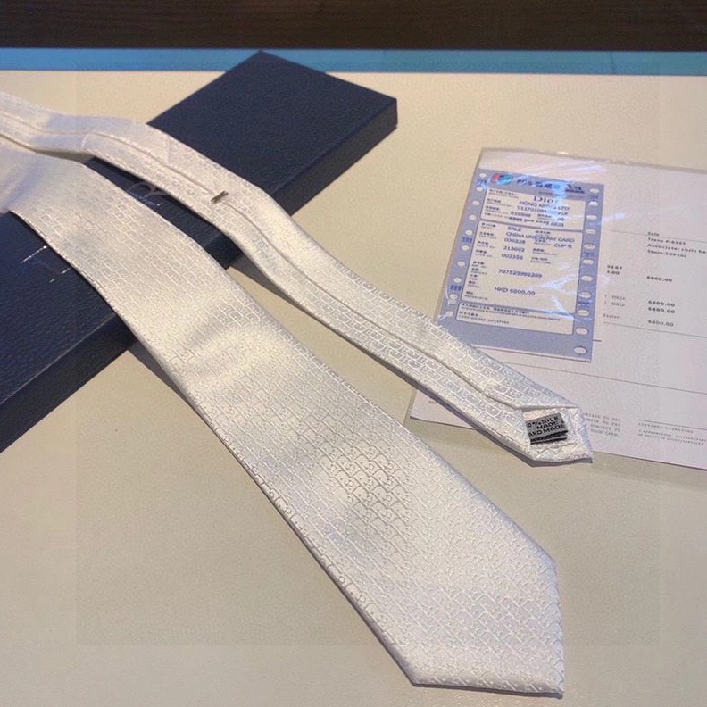 Trendy 762 Dior Tie Oblique Motif Silk White