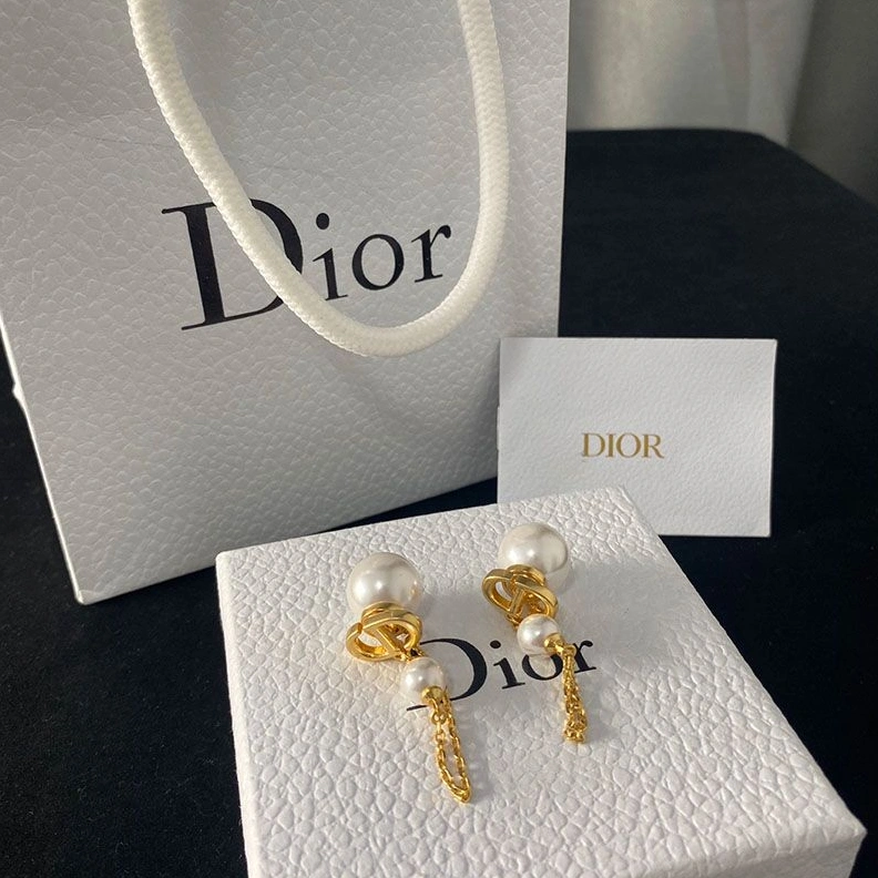 UrbanStyle 8867 Dior Tribales Earrings Chain Metal And White Resin Pearls Gold