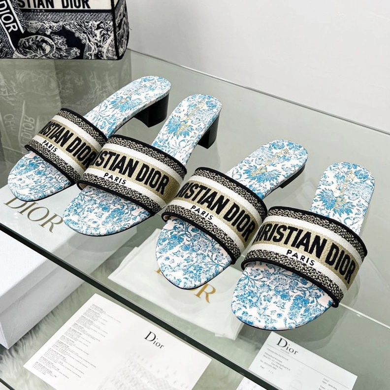 WellDesigned 202 Christian Dior Dway Slides Women Brocart Motif Canvas Blue