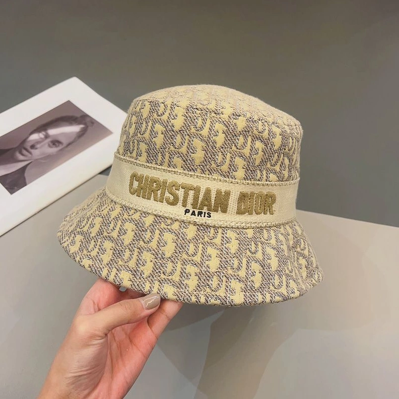 WellDesigned 6279 Christian Dior Bucket Hat D-Oblique Motif Cotton Khaki