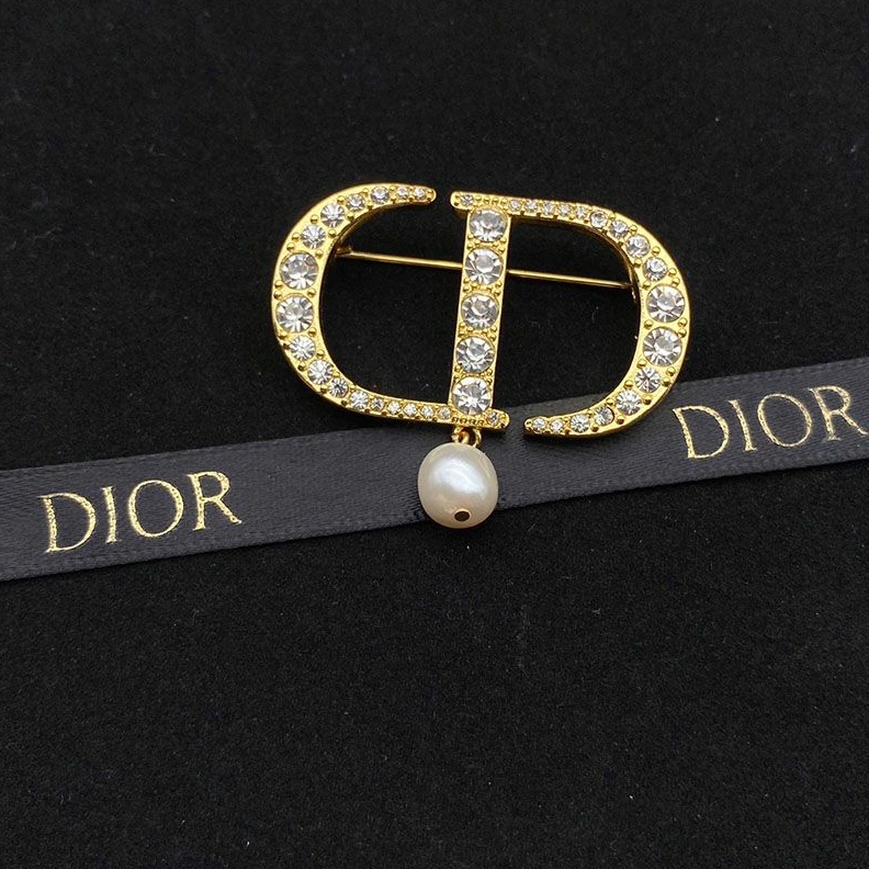 WellDesigned 8076 Dior 30 Montaigne Brooch Metal, Silver Crystals and White Resin Pearls Gold
