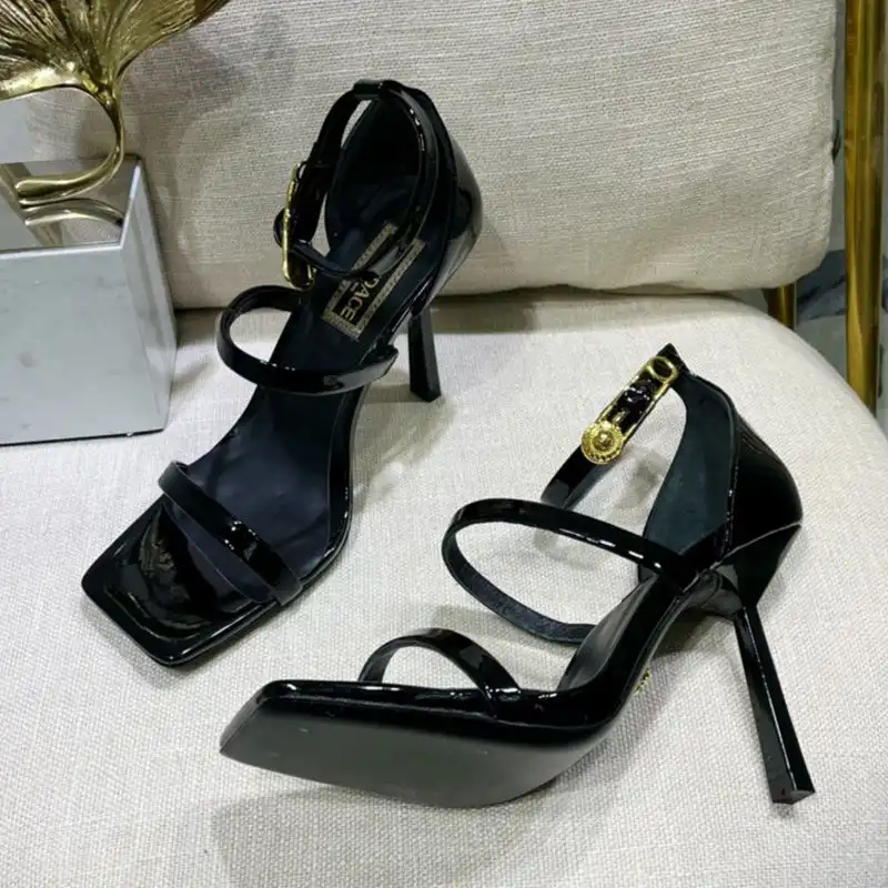 Affordable Fendi 110 Sandals with Fendace Embellished Women Patent Leather Black