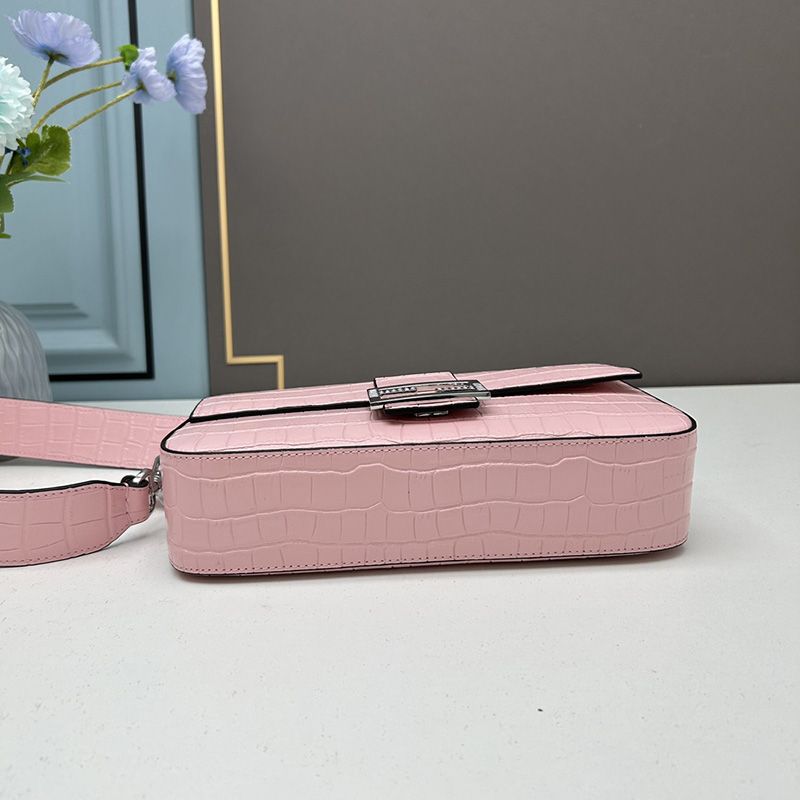 Affordable Fendi Medium Baguette Re-Edition Bag In Crocodile Leather Pink