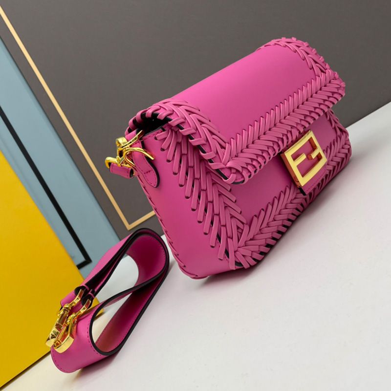 Affordable Fendi Medium Baguette Bag In Stitching Leather Rose