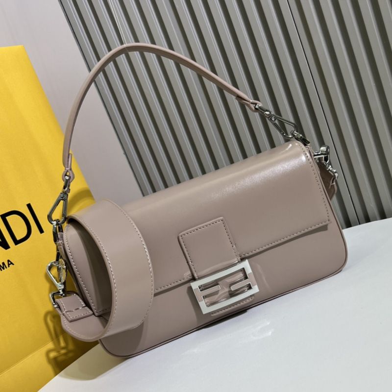 Affordable Fendi Medium Baguette Bag In Tiffany Smooth Leather Khaki