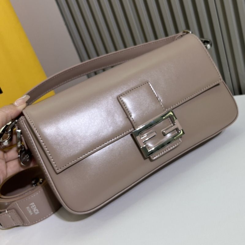 Affordable Fendi Medium Baguette Bag In Tiffany Smooth Leather Khaki