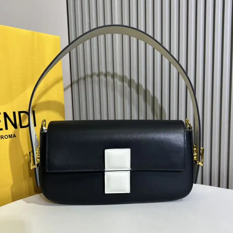 Fendi Medium Baguette Twist Bag In Nappa Leather Black