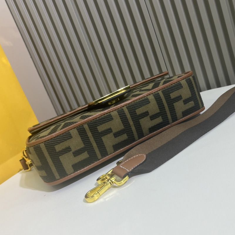 Affordable Fendi Medium Baguette Bag In FF Motif Canvas Green