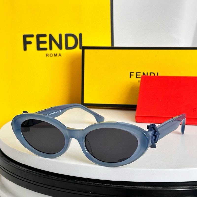 Affordable Fendi FE40150 FF Diamonds Acetate Sunglasses