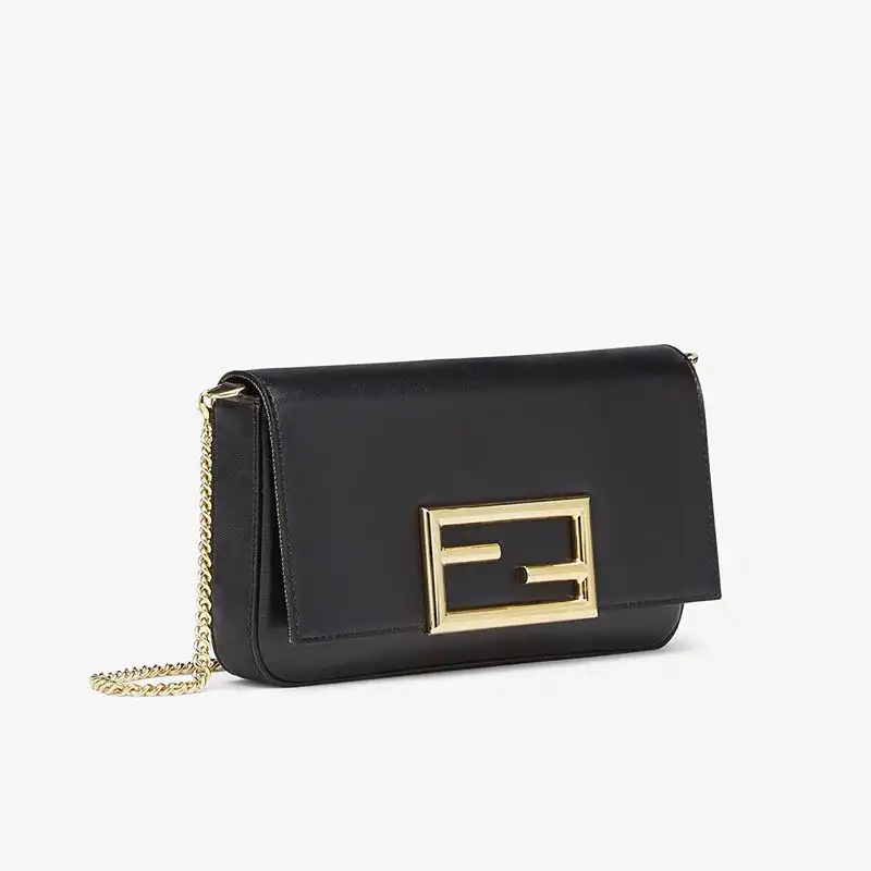 Affordable Fendi FF Wallet On Chain With Pouches In Calf Leather Black