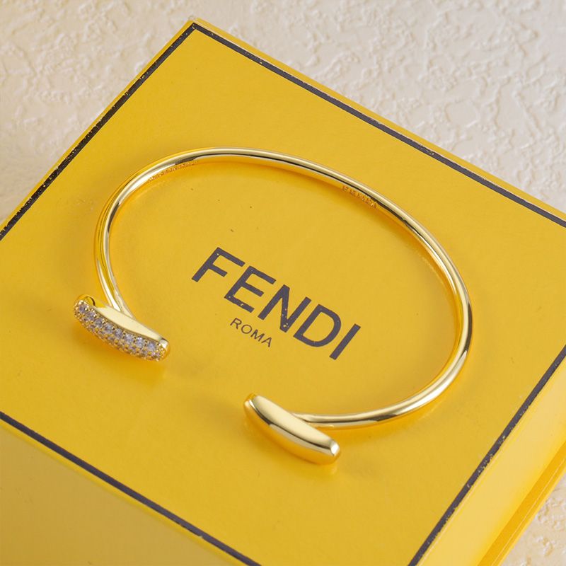 Affordable Fendi Filo Bangle Bracelet In Metal with Crystals Gold