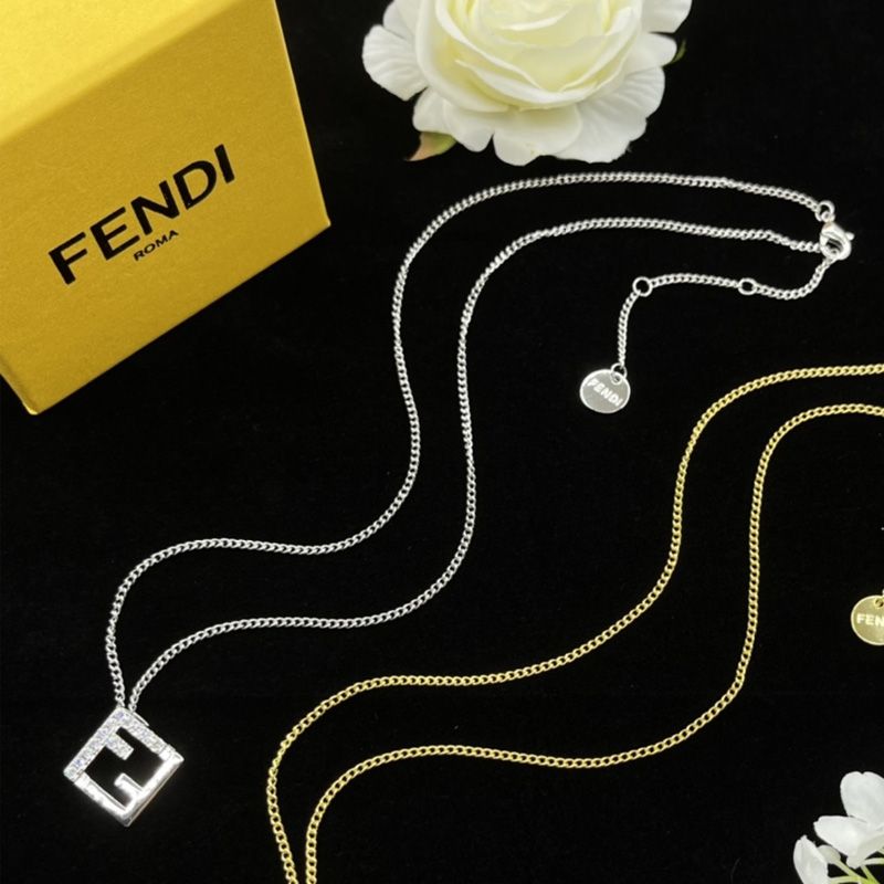 Affordable Fendi Forever Necklace In Metal with Crystals Palladium