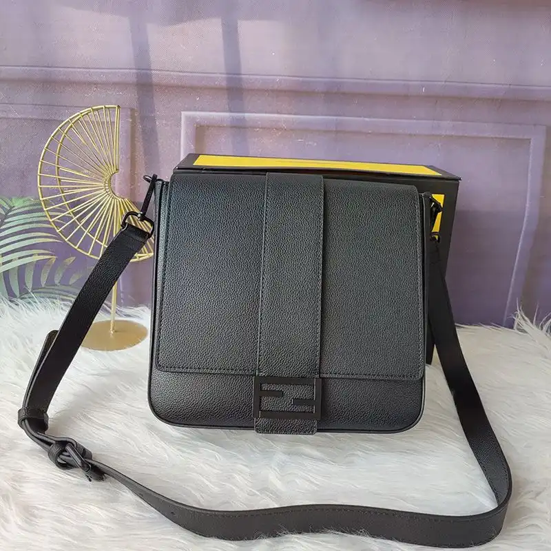 Affordable Fendi Medium Baguette Messenger In Cuoio Romano Leather Black