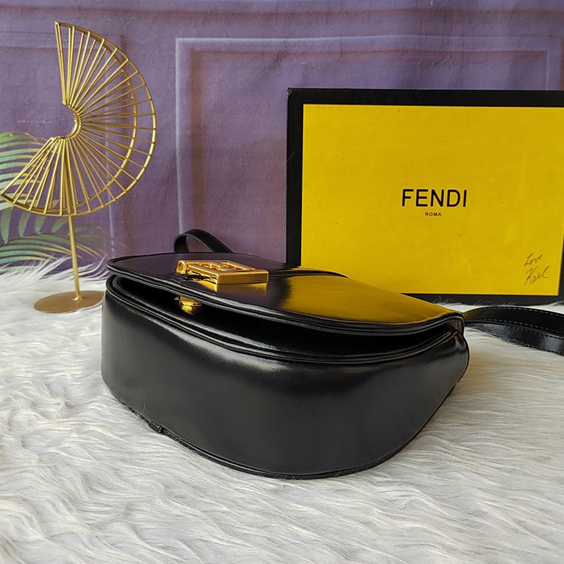 Affordable Fendi Medium C'mon Bag In Calf Leather Black