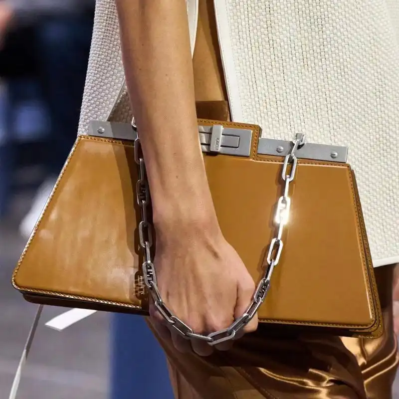 HOT Fendi Medium Peekaboo Cut Bag In Calf Leather Brown