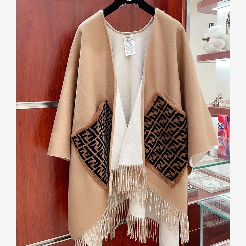 Affordable Fendi Poncho In Cashmere and Wool Khaki