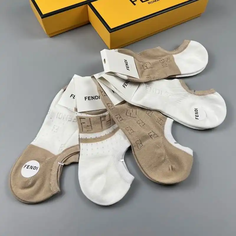 Cheap Fendi Socks Set 080210