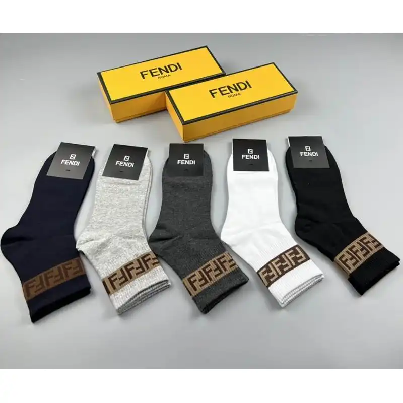 Cheap Fendi Socks Set 101703