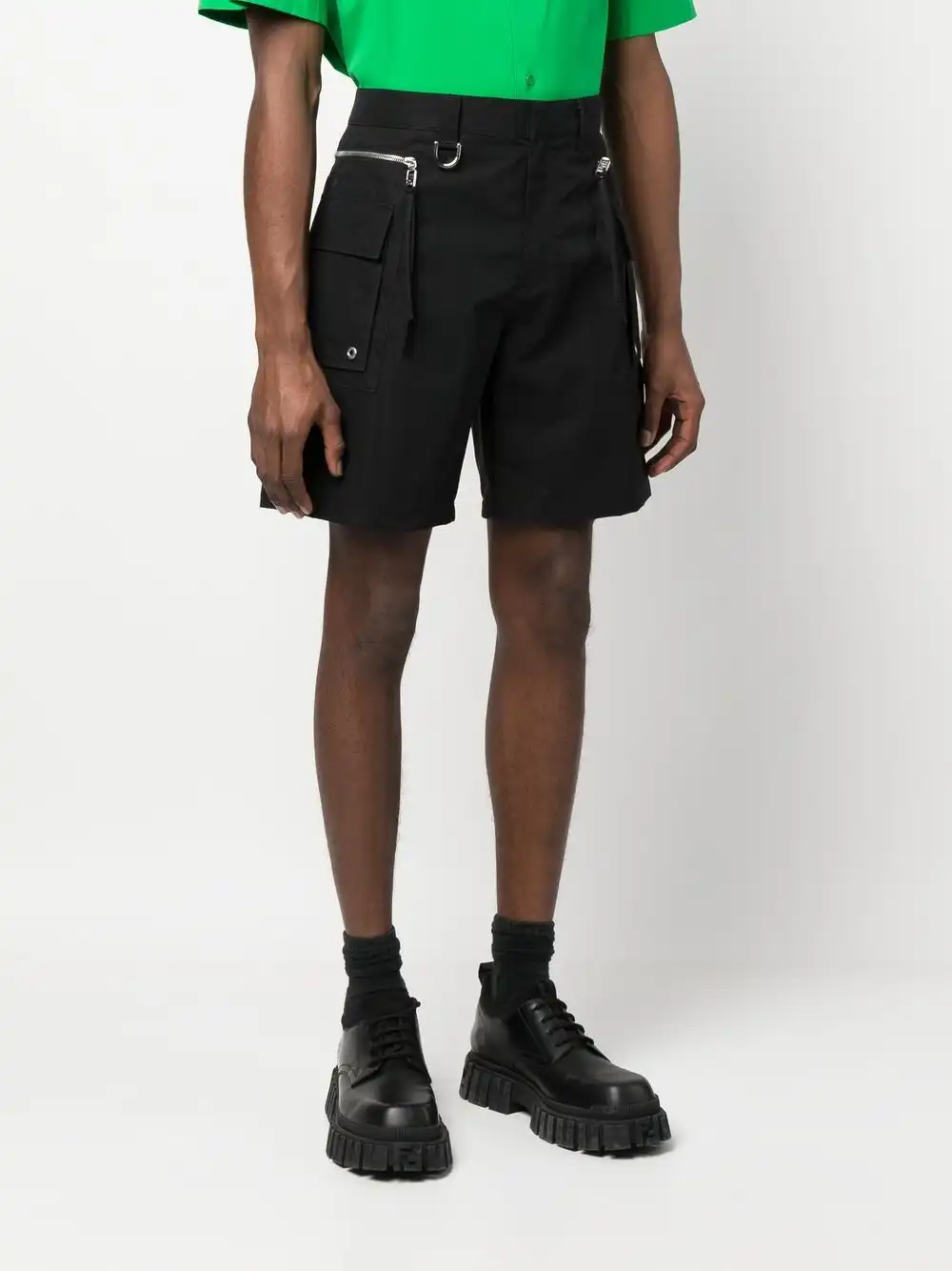 Cheap FENDI zip-detail cargo shorts