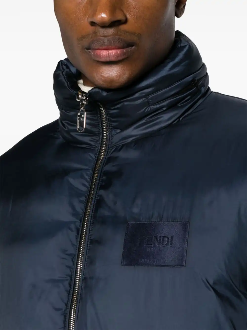 Cheap FENDI logo-patch reversible puffer jacket