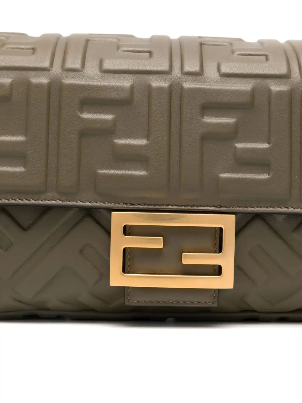 Cheap FENDI Baguette shoulder bag