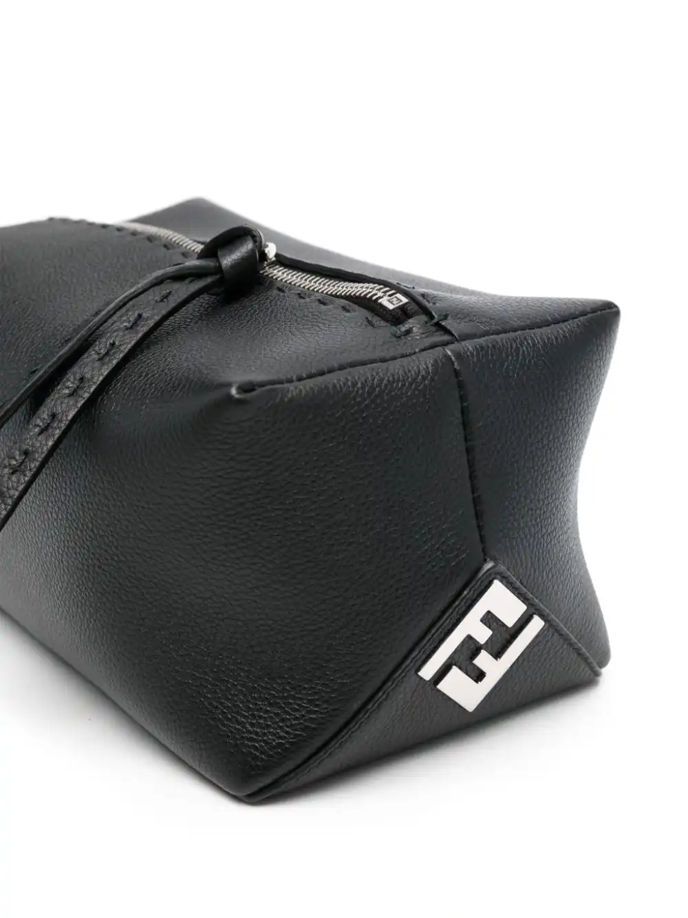 Affordable FENDI Roma wash bag