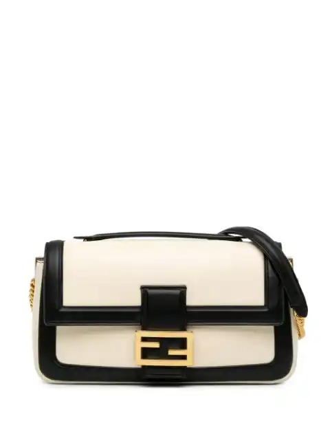 Fendi 2010-2023 Bicolor Leather Chain Midi uette shoulder bag