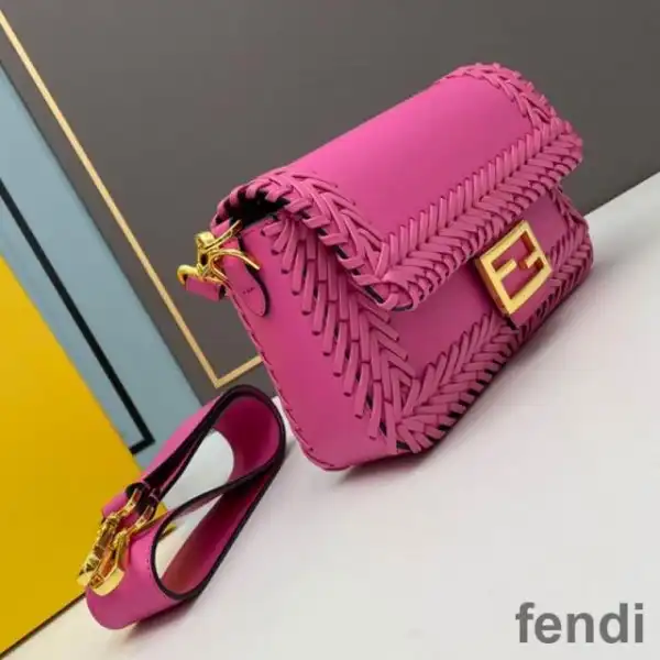 Affordable Fendi Baguette Bag In Stitching Leather Rose