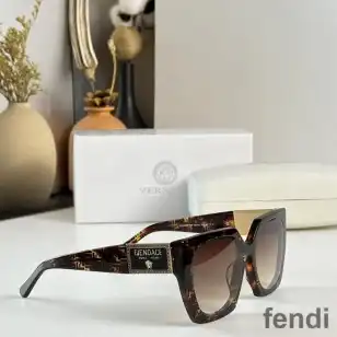 Fendi FE40068U Fendance Sunglasses In Acetate Brown