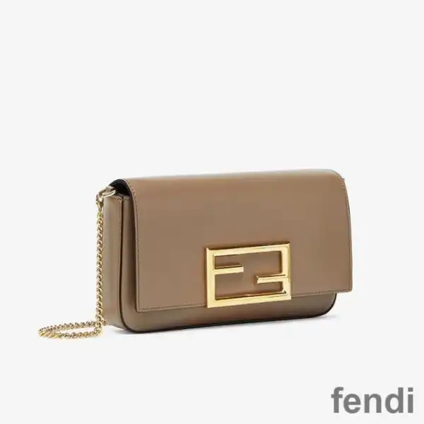 Affordable Fendi FF Wallet On Chain With Pouches In Calf Leather Grey