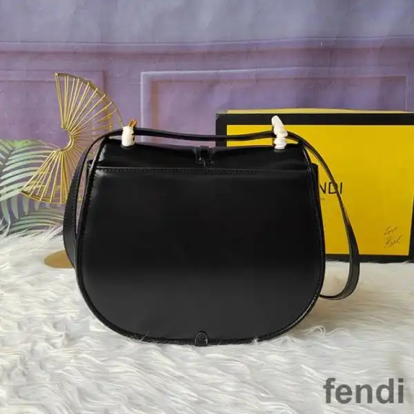 Affordable Fendi Medium C'mon Bag In Calf Leather Black