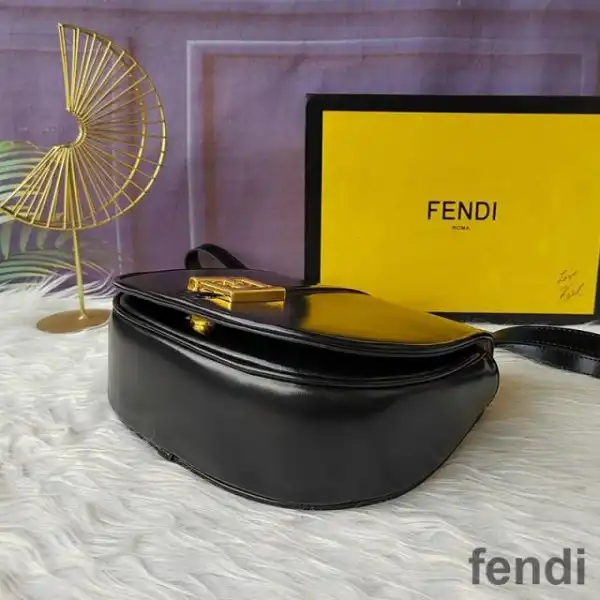 Affordable Fendi Medium C'mon Bag In Calf Leather Black