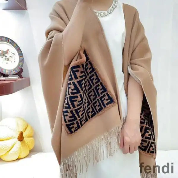 Cheap Fendi Poncho In Cashmere and Wool Khaki